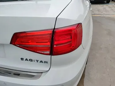 Volkswagen Sagitar 2018, 90399 км, за 5164.7 USD - фото 8