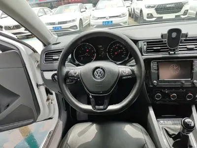 Volkswagen Sagitar 2018, 90399 км, за 5164.7 USD - фото 11