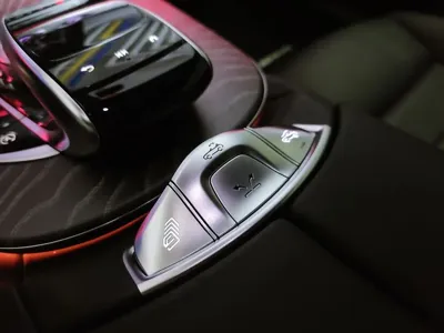 Mercedes-Benz E-Class 2023, 4337 км, за 55832.87 USD - фото 13