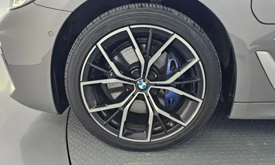 BMW 5-Series 2021, 86819 км, за 23303.14 USD