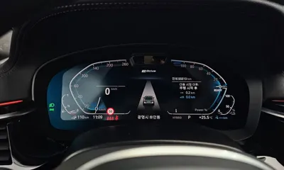 BMW 5-Series 2021, 86819 км, за 23303.14 USD - фото 8