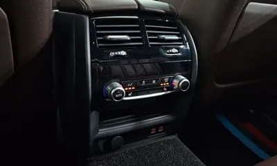 BMW 5-Series 2021, 86819 км, за 23303.14 USD - фото 31
