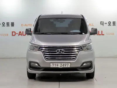 Hyundai Starex 2019, 151971 км, за 7814.02 USD