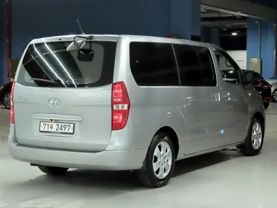 Hyundai Starex 2019, 151971 км, за 7814.02 USD