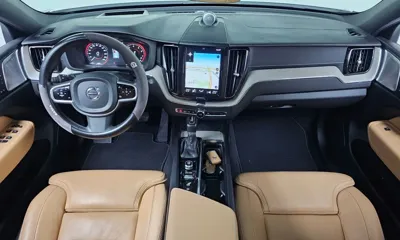Volvo XC60 2020, 63470 км, за 24966.87 USD - фото 7