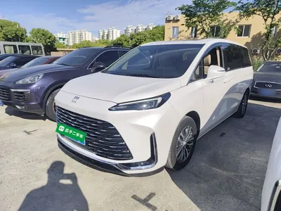 Buick GL8 · 2025 год