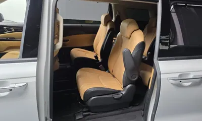 Kia Canival 2023, 2315 км, за 19764.69 USD - фото 11