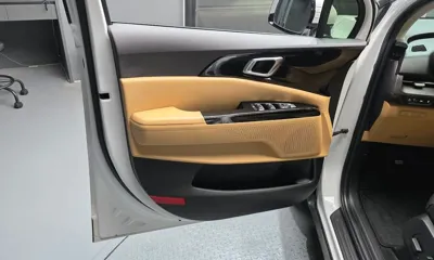 Kia Canival 2023, 2315 км, за 19764.69 USD - фото 24