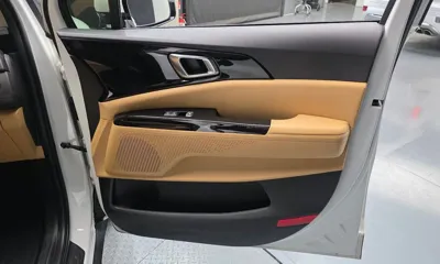 Kia Canival 2023, 2315 км, за 19764.69 USD - фото 25