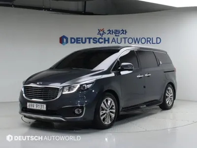 Kia Canival · 2017 год