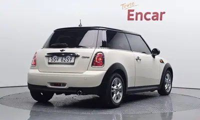 MINI Cooper 2012, 74751 км, за 4138.2 USD