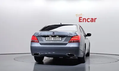 Hyundai Equus 2015, 178360 км, за 5842.2 USD