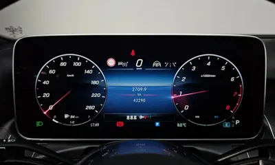 Mercedes-Benz C-Class 2023, 42290 км, за 22736.17 USD - фото 8