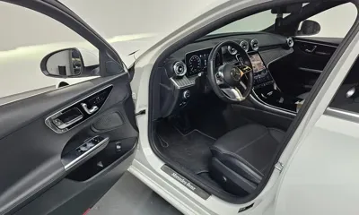 Mercedes-Benz C-Class 2023, 42290 км, за 22736.17 USD - фото 11