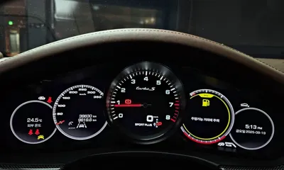 Porsche Panamera 2021, 39630 км, за 98462.91 USD - фото 8