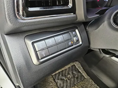 KG_Mobility_Ssangyong TIBOLI 2020, 44204 км, за 8263.33 USD - фото 16