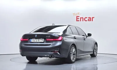 BMW 3-Series 2021, 101414 км, за 15294.74 USD