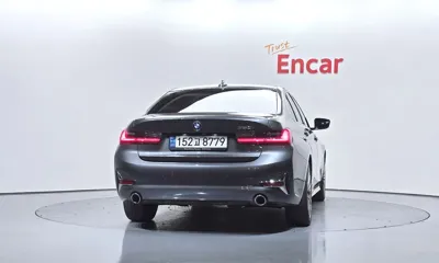 BMW 3-Series 2021, 101414 км, за 15294.74 USD