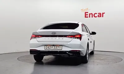 Hyundai Avante 2021, 46266 км, за 11384.35 USD