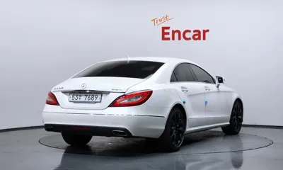 Mercedes-Benz CLS-Class 2015, 118036 км, за 8574.4 USD