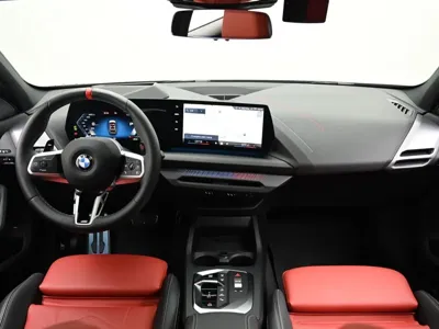 BMW 1-Series 2025, 4068 км, за 30279.34 USD - фото 7