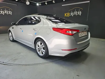 Kia K5 2012, 245334 км, за 2528.76 USD