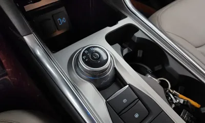 Ford Explorer 2021, 74344 км, за 16870.16 USD - фото 9