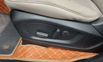 Ford Explorer 2021, 74344 км, за 16870.16 USD - фото 31