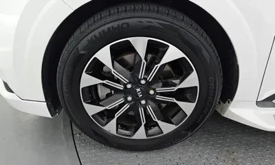 Kia Canival 2021, 104251 км, за 19751.87 USD