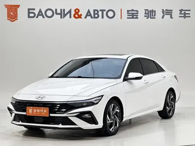 Hyundai Elantra · 2023 год