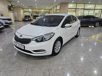 Kia K3 · 2015 год