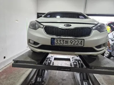 Kia K3 · 2015 год