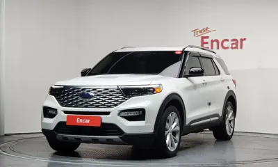 Ford Explorer · 2022 год