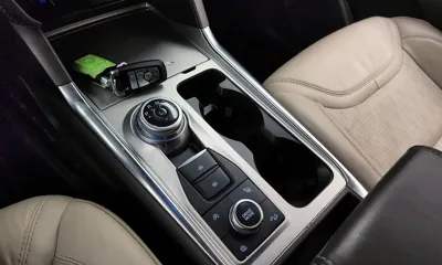 Ford Explorer 2022, 77013 км, за 25107.36 USD - фото 9