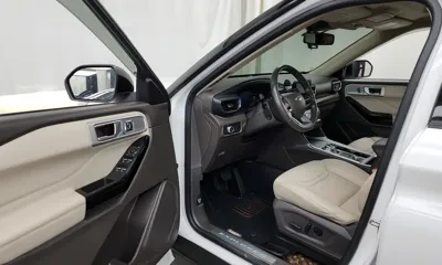 Ford Explorer 2022, 77013 км, за 25107.36 USD - фото 10