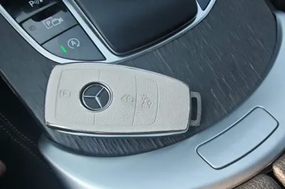 Mercedes-Benz C-Class 2020, 90800 км, за 16803 USD - фото 20
