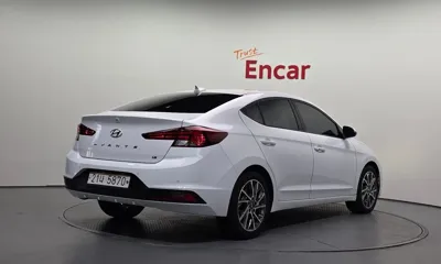 Hyundai Avante 2020, 77133 км, за 8320.87 USD