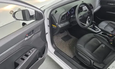 Hyundai Avante 2020, 77133 км, за 8320.87 USD - фото 11