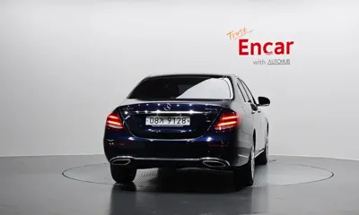 Mercedes-Benz E-Class 2019, 90303 км, за 14740.89 USD