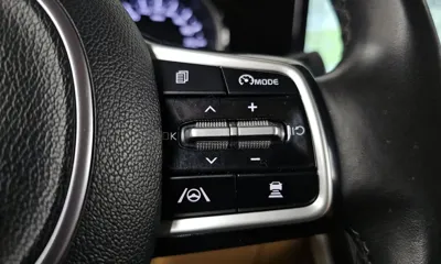 Kia Canival 2023, 72914 км, за 14859.6 USD - фото 18