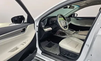 Hyundai Grandeur 2022, 29615 км, за 17785.03 USD - фото 10