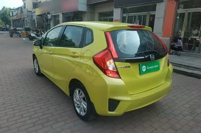Honda Fit 2014, 133600 км, за 5733 USD