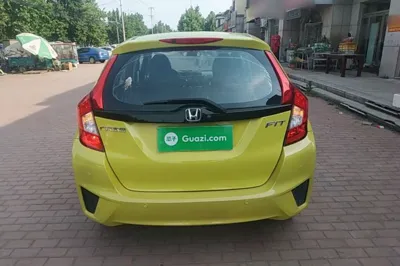 Honda Fit 2014, 133600 км, за 5733 USD