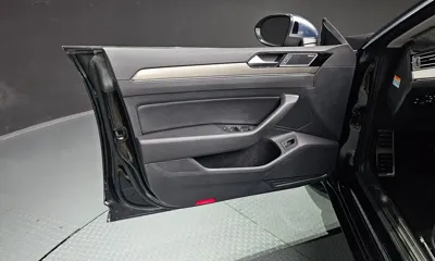 Volkswagen Arteon 2019, 92993 км, за 13456.74 USD - фото 24