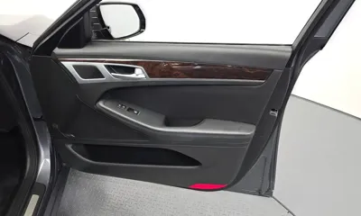 Hyundai Genesis 2016, 134897 км, за 7155.05 USD - фото 24