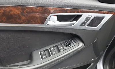 Hyundai Genesis 2016, 134897 км, за 7155.05 USD - фото 30