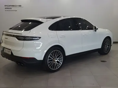 Porsche Cayenne 2023, 30038 км, за 77413.55 USD