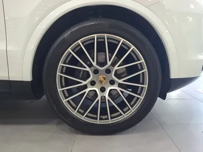 Porsche Cayenne 2023, 30038 км, за 77413.55 USD