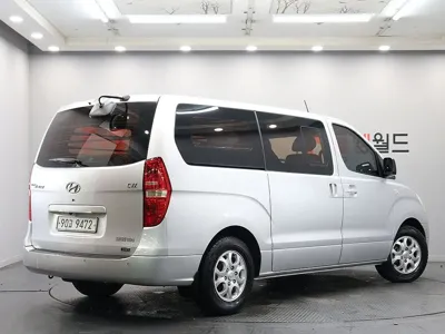 Hyundai Starex 2010, 171674 км, за 3841.89 USD