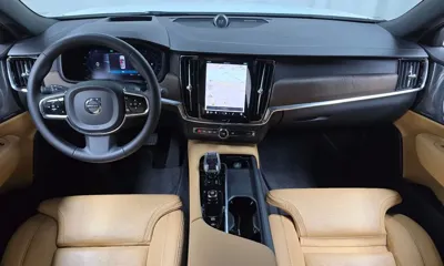 Volvo S90 2023, 57298 км, за 25713.93 USD - фото 7